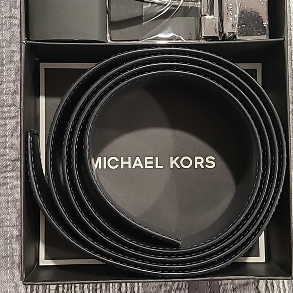 Michael kors 4 in 1 belt - Picture 3 of 5